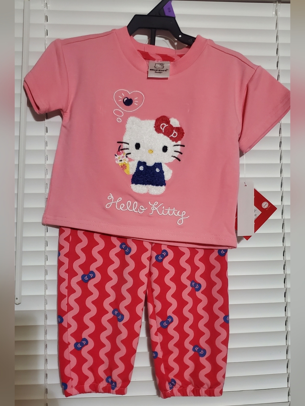 NWT, Hello Kitty Pink Short-Sleeve/pant Set with Patterned Pants, Viscose Bamboo